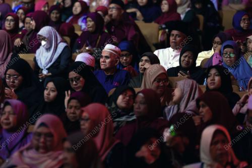 TILAWAH DAN MENGHAFAZ AL-QURAN PERINGKAT ANTARABANGSA (MTHQA)