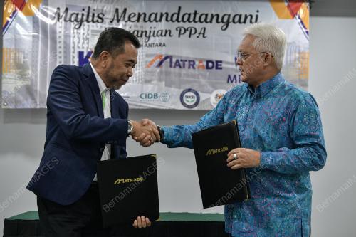 DATUK MOHD MUSTAFA ABDUL AZIZ