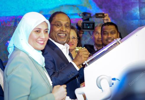 DATUK SERI DR ZAMBRY ABDUL KADIR
