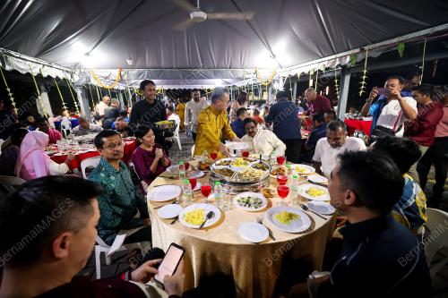 DATUK FAHMI FADZIL