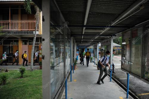 TINJAUAN KEJADIAN RIBUT MELANDA SEKOLAH