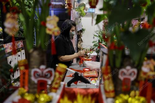 TINJAUAN MENJELANG TAHUN BAHARU CINA