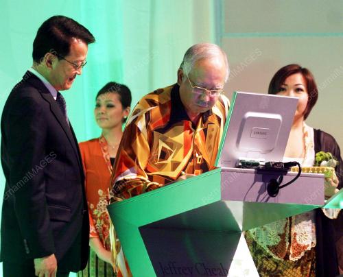 NAJIB TUN RAZAK