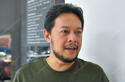 BAHANG ISTIADAT PERTABALAN