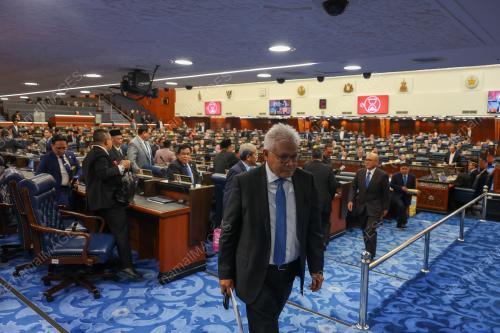 DATUK SERI HAMZAH ZAINUDIN