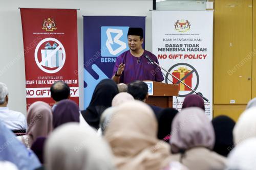 SYAMSUL DEBAT