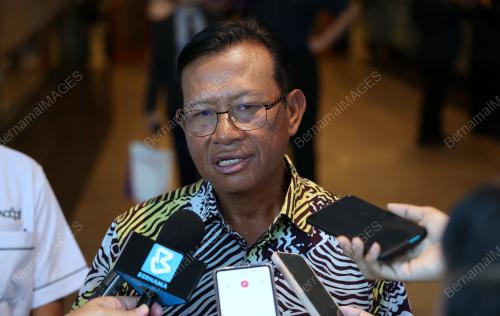 DATUK SERI AHMAD SHABERY CHEEK