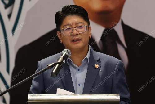 DATUK EWON BENEDICK