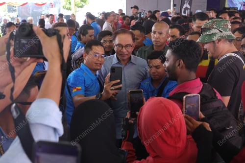 DATUK SERI ANWAR IBRAHIM