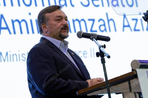 SENATOR DATUK SERI AMIR HAMZAH AZIZAN