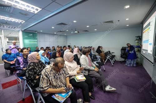 JOM BACA BERSAMA 10 MINIT