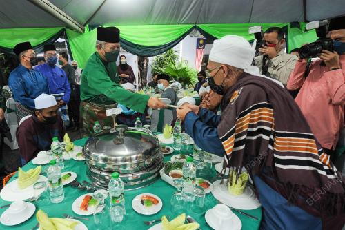 TAN SRI ANNUAR MUSA