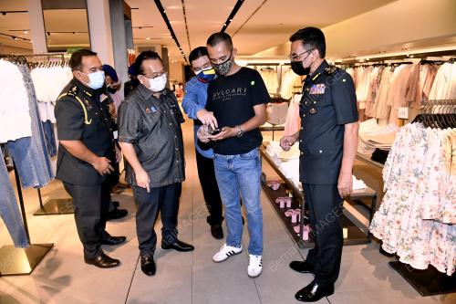 DATUK SERI ALEXANDER NANTA LINGGI