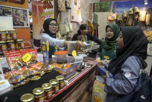 KL60_29092017_LAKSA_SARAWAK