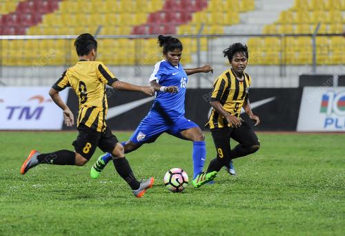 KL60_31072017_BOLA_WANITA