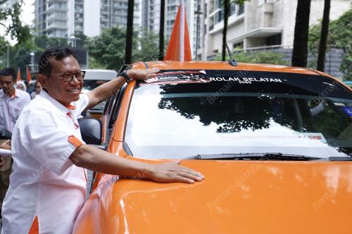 DATUK SERI AHMAD SHABERY CHEEK