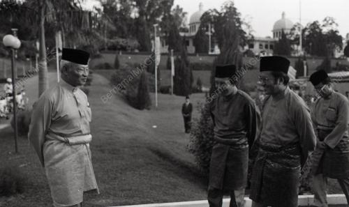 HARI KEPUTERAAN