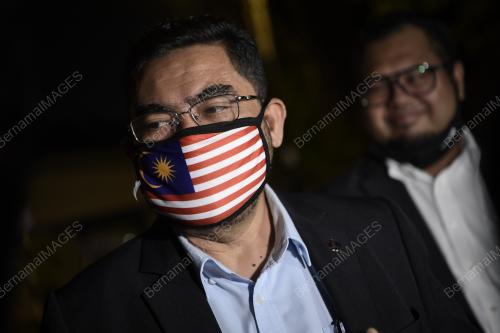 DATUK SERI DR MUJAHID YUSOF