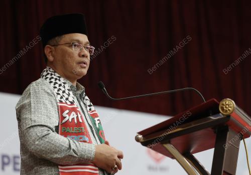 SENATOR DATUK DR MOHD NA'IM MOKHTAR