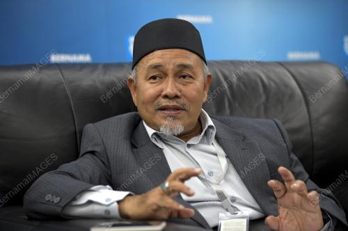 DATUK TUAN IBRAHIM TUAN MAN