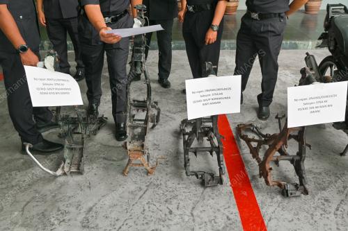 TANGKAPAN DAN RAMPASAN CURI MOTOSIKAL