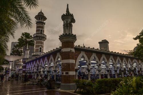 MASJID JAMEK BERBUKA PUASA