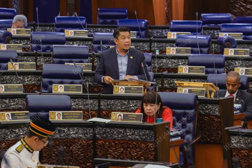 DATUK LUKANISMAN AWANG SAUNI