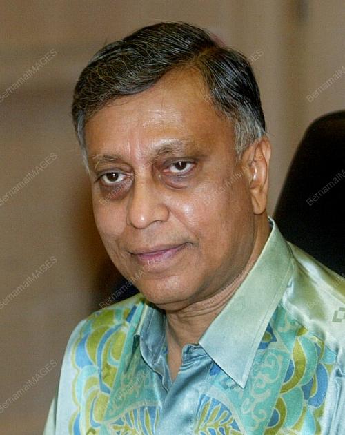 NOR MOHAMED YAKCOP