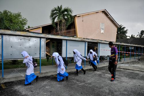 TINJAUAN KEJADIAN RIBUT MELANDA SEKOLAH