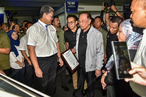 DATUK SERI ANWAR IBRAHIM
