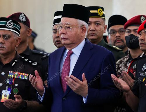 DATUK SERI NAJIB TUN RAZAK