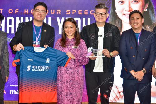 HANNAH YEOH