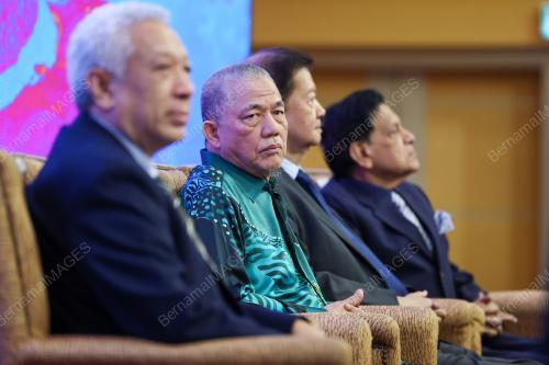 DATUK SERI FADILLAH YUSOF
