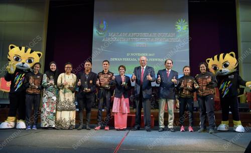 KL61_27112017_ATM_BN201711262579