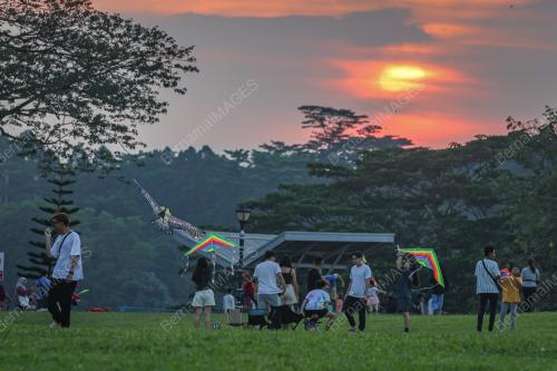 HARI PERTAMA TAHUN 2024