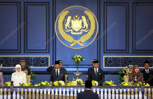 AL-SULTAN ABDULLAH RI'AYATUDDIN AL-MUSTAFA BILLAH SHAH