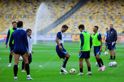 SKUAD BOLASEPAK SINGAPURA