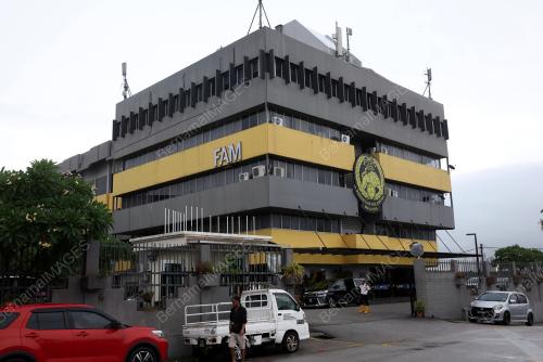 BANGUNAN WISMA FAM