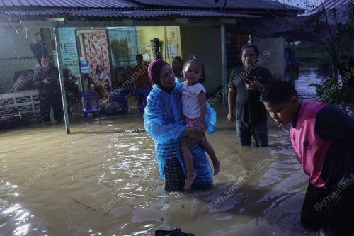 BANJIR KILAT