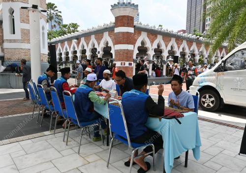 TINJAUAN SOLAT JUMAAT TERAKHIR PADA BULAN RAMADAN