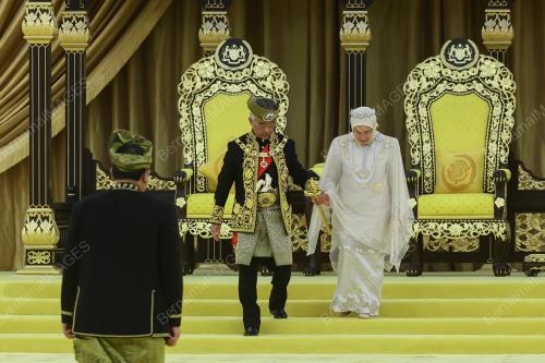 AL-SULTAN ABDULLAH RI'AYATUDDIN AL-MUSTAFA BILLAH SHAH