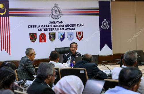 TAN SRI RAZARUDIN HUSAIN