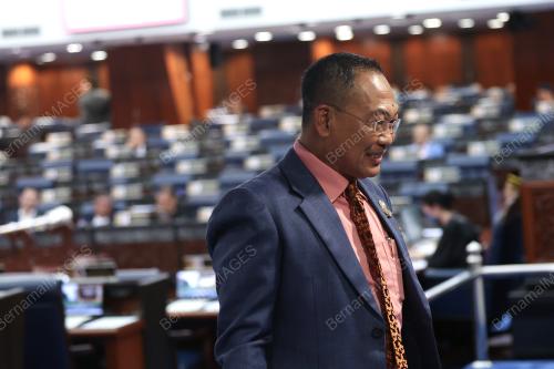 DATUK AWANG HASHIM