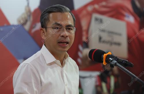 FAHMI FADZIL