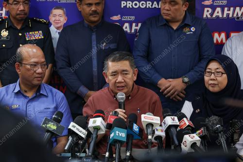 DATUK SERI SALAHUDDIN AYUB