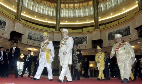 KL62_13122016_AGONG