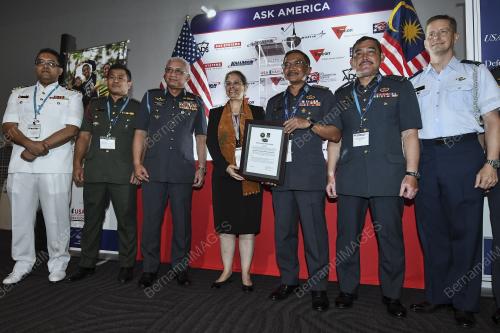 KL62_16042018_AMERIKA_BN201804135187