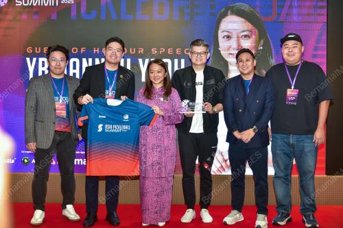 HANNAH YEOH