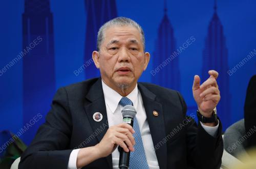 DATUK SERI FADILLAH YUSOF