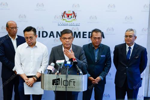 DATUK SERI SAIFUDDIN NASUTION ISMAIL